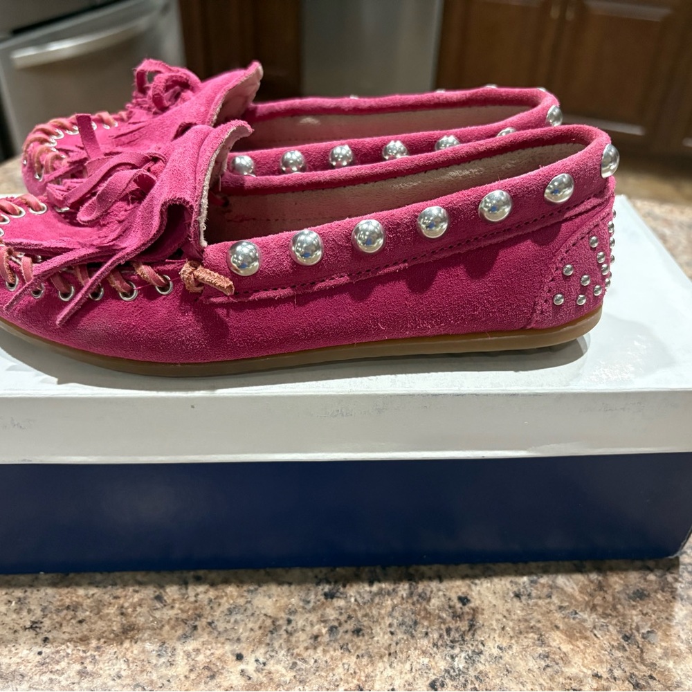 RM Studded Kilty Moc in Magenta